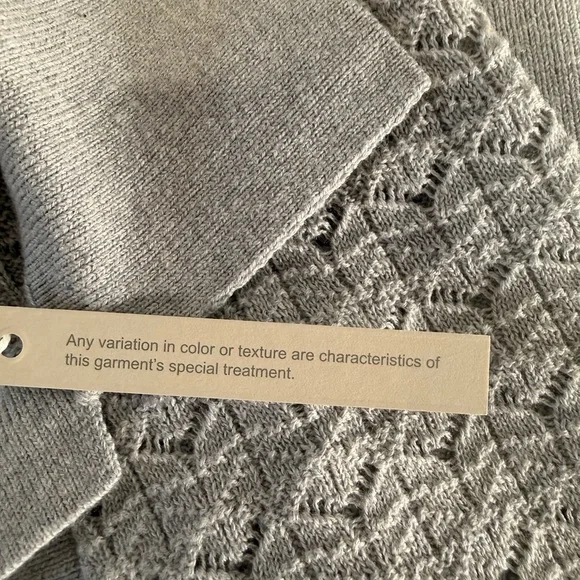 Barefoot Dreams Gray V-Neck Sweater - Picture 7 of 9